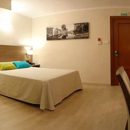 Hotel Avenida Plaza Alzira Eksteriør billede