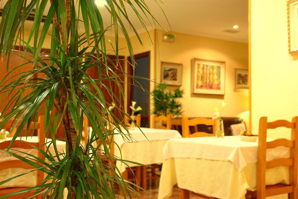 Hotel Avenida Plaza Alzira Eksteriør billede