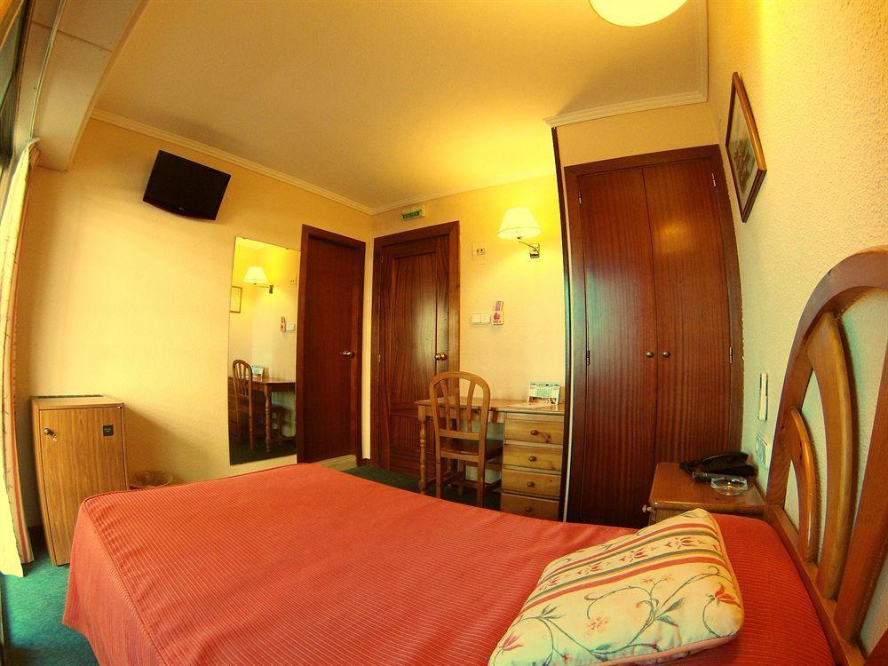 Hotel Avenida Plaza Alzira Eksteriør billede