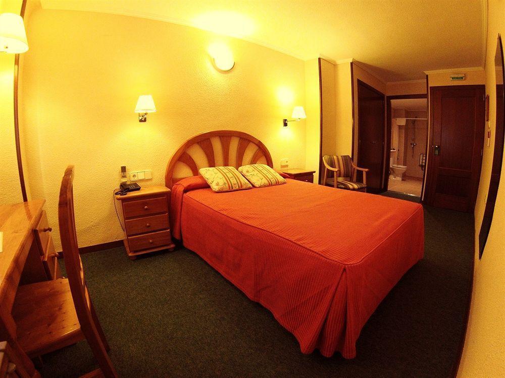 Hotel Avenida Plaza Alzira Eksteriør billede