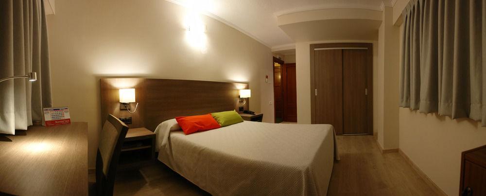 Hotel Avenida Plaza Alzira Eksteriør billede