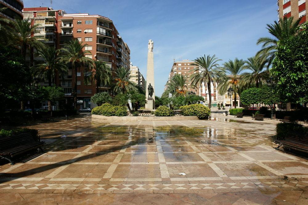 Hotel Avenida Plaza Alzira Eksteriør billede