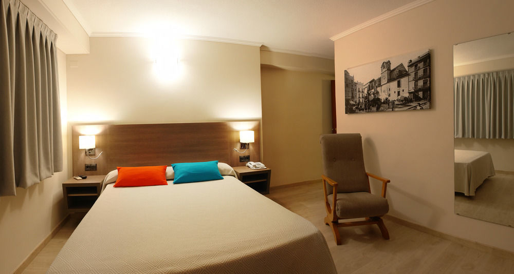 Hotel Avenida Plaza Alzira Eksteriør billede